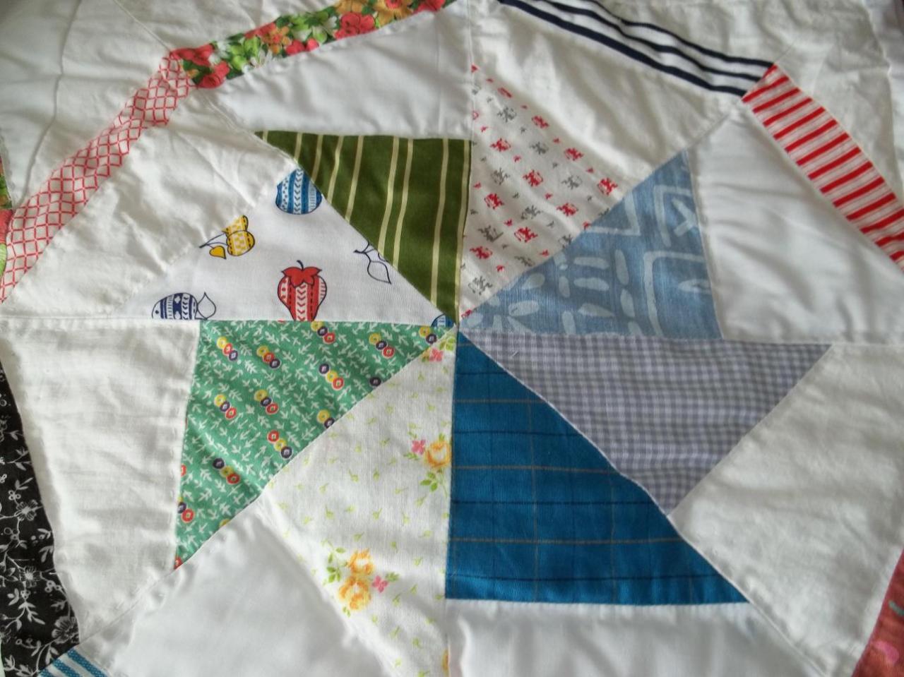 Couverture (Courte-pointe) motif de près, Armande D.