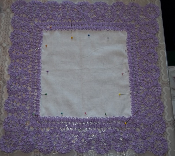 Napperon en cours d'exécution Crochet de Bruges, Louise P.